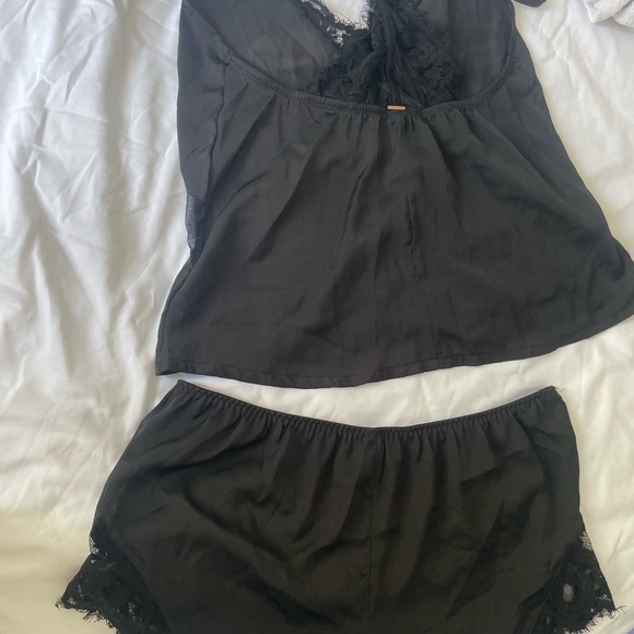 Bluebella cami and short set black - Picture 4 of 5